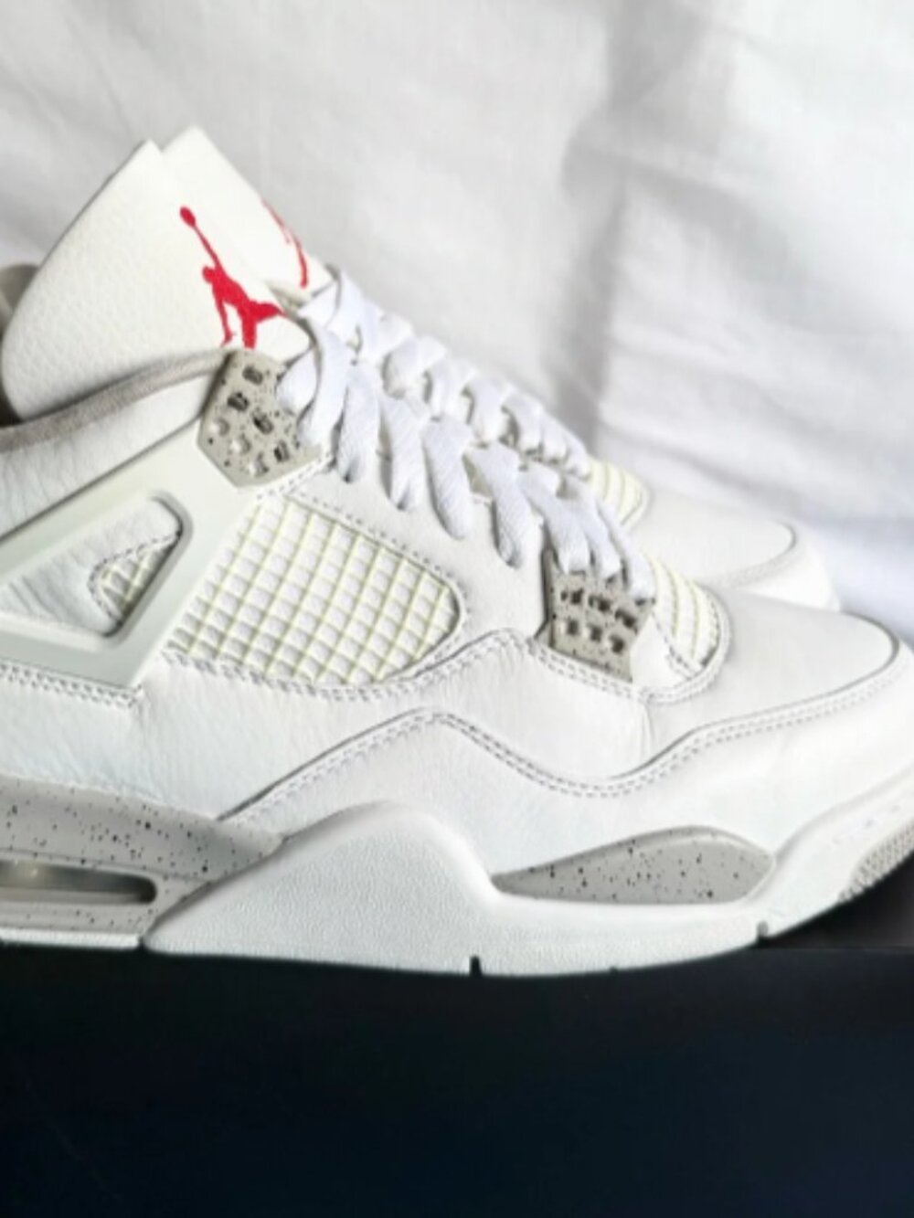 Jordan 4 Retro White Oreo